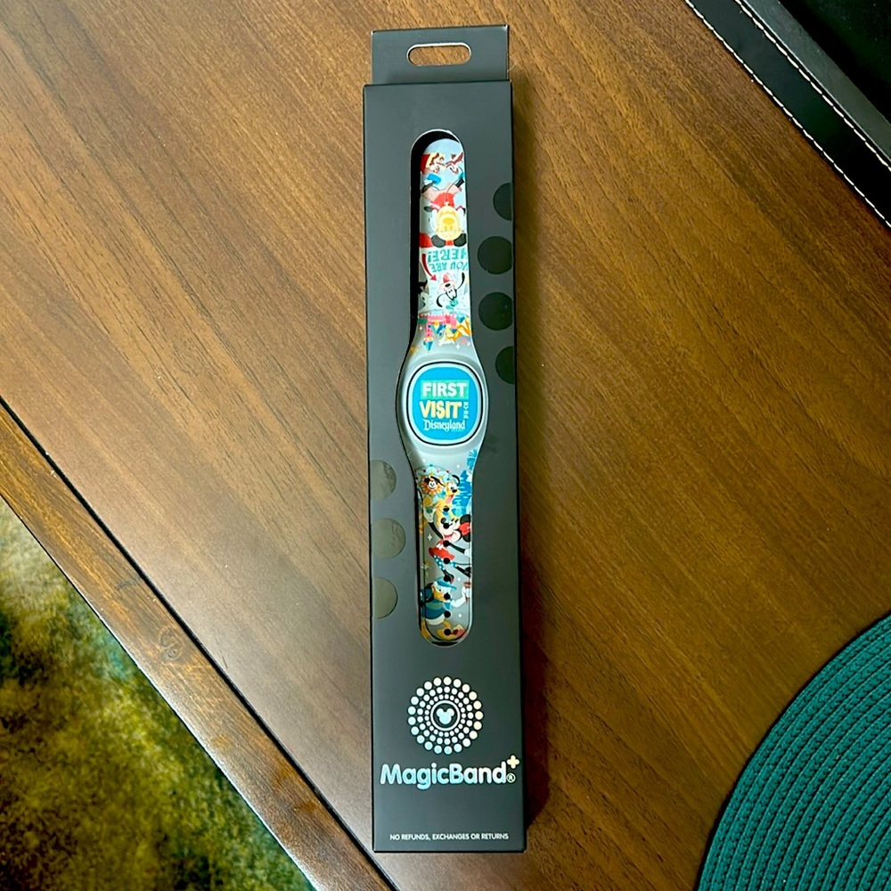 Disneyland “First Visit” MagicBand+